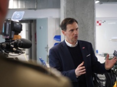 Firma z Gdyni tworzy mózg systemu antydronowego San. Byliśmy w APS