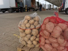Skrajne ceny na Broniszach. Pomidory nawet 27 zł, ziemniaki za grosze