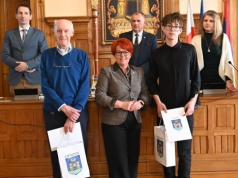 Stypendia artystyczne wręczone w Cieszynie. Wśród laureatów młody projektant i twórca teatru