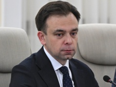 Rząd ogłosił radykalną obniżkę VAT-u i akcyzy na paliwa. Są szczegóły