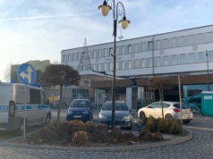 Zatrzymanie i zarzuty. Burmistrz wydaje oświadczenie, ale robi to na prywatnym profilu