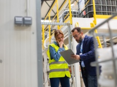 Większe zadośćuczynienia, prostsze przepisy. Na ten przełom pracownicy czekali przeszło 20 lat