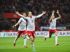 Polska – Albania 2:1. Piłkarze dali radość, kibice przynieśli wstyd. O mundial zagramy ze Szwecją