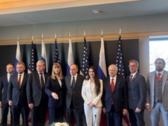 Kontrowersyjne spotkanie na Kapitolu. Pojawiła się tam delegacja Rosjan