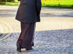 Powiedziała księdzu, że nie chce jej się iść w niedzielę na mszę. Tak zareagował