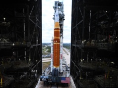 Startuje najdalsza misja ludzi od dekad. Kiedy lądowanie na Księżycu?