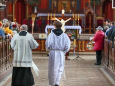 Czego nie wolno w Wielkim Tygodniu? Ksiądz: już nie przesadzajmy