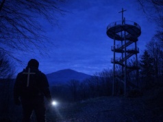 Noc, cisza i droga w góry. Ekstremalna Droga Krzyżowa w Królowej Górnej już w piątek