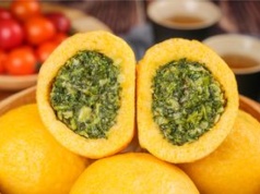 Do klusek wkładam wiosenny farsz. Jeszcze lepsze od tych z mięsem