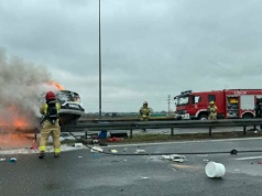 Zderzenie i pożar samochodu w Jasionce. Trasa S19 całkowicie zablokowana