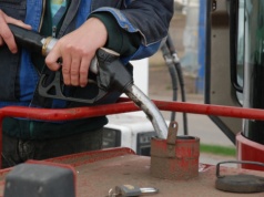 Dlaczego olej napędowy jest tak drogi? Orlen tłumaczy mechanizm cen i rolę importu