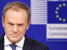 Bruksela reaguje na pomysł Tuska. Obniżka VAT niezgodna z prawem