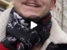 Zwykły młody człowiek z rigczem