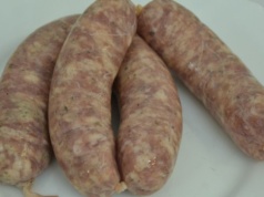 Biała kiełbasa przepis na idealne śniadanie wielkanocne