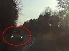 Oto jak doszło do dachowania BMW. Mało brakowało do czołowego zderzenia