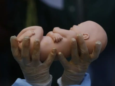 Liberalizacja prawa aborcyjnego w Polsce? KO zapowiada powrót do tematu