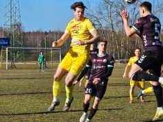 Czarni o trzecie zwycięstwo z rzędu zagrają z sąsiadem w tabeli