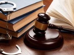 Weto prezydenta i polityczny spór o prawo karne