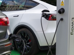 Rewolucja na polskich drogach. Zielone blachy już nikogo nie dziwią