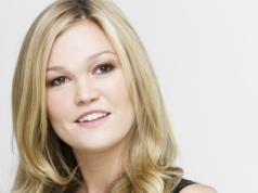 W latach 90. była idolką nastolatek. Marzenie życia zrealizowała niedawno