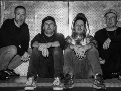 Spięty z materiałem promującym nową płytę