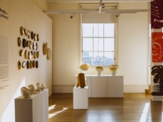 Polskie rzemiosło zachwyca świat. Artystka: Biznesowo pomaga mi bliskość niemieckiej granicy. W Polsce są trzy znaczące muzea ze szkłem, a w Niemczech ponad 30