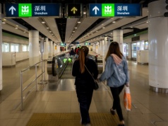 Turyści w Hongkongu na celowniku. Odmowa podania hasła do telefonu może się źle skończyć