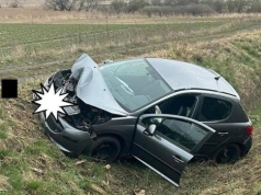 Wypadek w Gaju Wielkim, poszkodowana przewieziona do szpitala