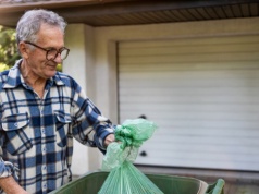 Opłaty za śmieci idą w górę. Kto może liczyć na zwolnienie lub ulgę?