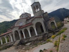 Żadna Krzywa Wieża w Pizie. Ten kościół w Grecji przyprawia o zawroty głowy