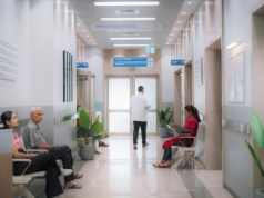 Onkologia i leczenie przewlekłe Ukraińców zagrożone? Ministerstwo nie widzi potrzeby zmian