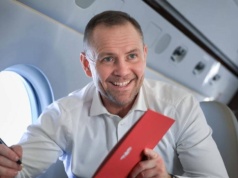 Nawrocki podpisał ustawy. Będzie tańsze paliwo