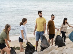 Pożyteczne wakacje nad Bałtykiem. Dołącz do ekologicznego wolontariatu