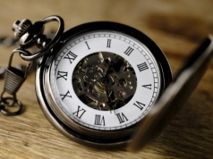 Zmiana czasu na letni w nocy z 28 na 29 marca. Śpimy krócej czy dłużej?