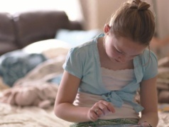 Sztuczna inteligencja sprawia, że wszyscy zaczynamy myśleć tak samo. Naukowcy ostrzegają