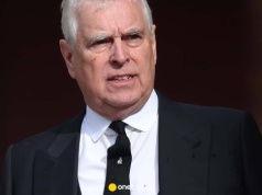 Kiedyś był to królewski przywilej. Teraz Andrzej płaci z własnej kieszeni