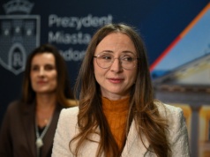 4353 zł bez względu na dochód, przelewy co miesiąc. Wypłaty ruszają 2 kwietnia