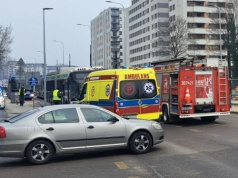 Dramatyczne zdarzenie na ul. Dobrego Pasterza. Autobus komunikacji miejskiej potrącił dziecko