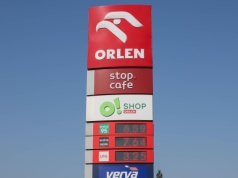 Kto w koalicji naciskał na obniżkę cen paliw? Rozmowy trwały od kilkunastu dni