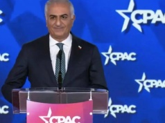 Syn ostatniego szacha Iranu na CPAC w Teksasie. "Chcę uczynić Iran znów wielkim"