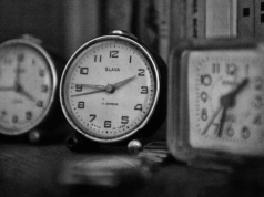 Zmiana czasu 2026. W nocy przestawiamy zegarki i śpimy krócej