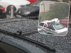 Kierowca zasłonił sobą auto przed gradem. Jego poświęcenie robi furorę w sieci