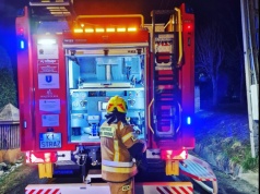 Wielka łuna nad miastem. Powodem był nocny pożar domu w Nowym Sączu