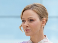 Zachwycająca sukienka Księżna Charlene. Idealny wybór na wiosnę