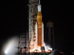 Powrót do gwiazd: Misja Artemis II wystartowała. Dlaczego tym razem to coś więcej niż PR?