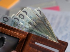 Banki nawołują do posiadania domowej rezerwy gotówki. Padają konkretne kwoty