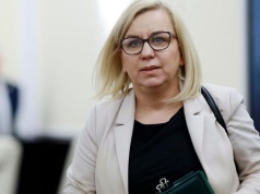 Czarne chmury nad Hennig-Kloską