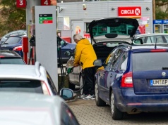 Sondaż: Trzy czwarte Polaków pozytywnie ocenia pakiet CPN