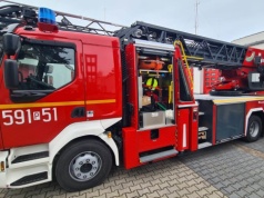 Nowe wozy i sprzęt dla strażaków za 32 miliony złotych. Wiemy co trafi do Rzeszowa i regionu