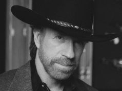 Bliscy Chucka Norrisa apelują do fanów: "Nie wierzcie w to"